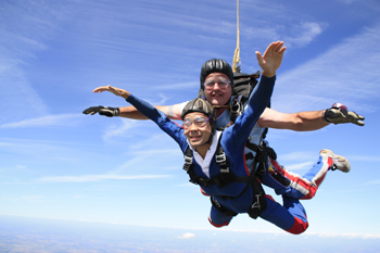 tandem skydiving